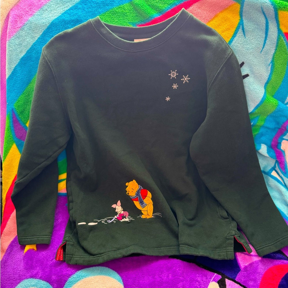 Vintage The Disney store Winnie the Pooh crew neck pullover sweater size small .